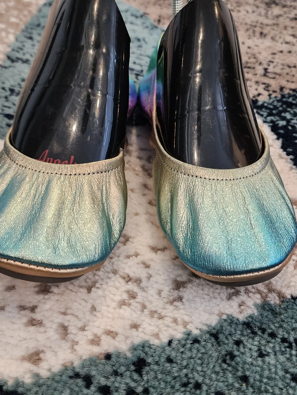 The Storehouse Flats Northern Lights Rainbow Foldable Ballet Size 8 Classic